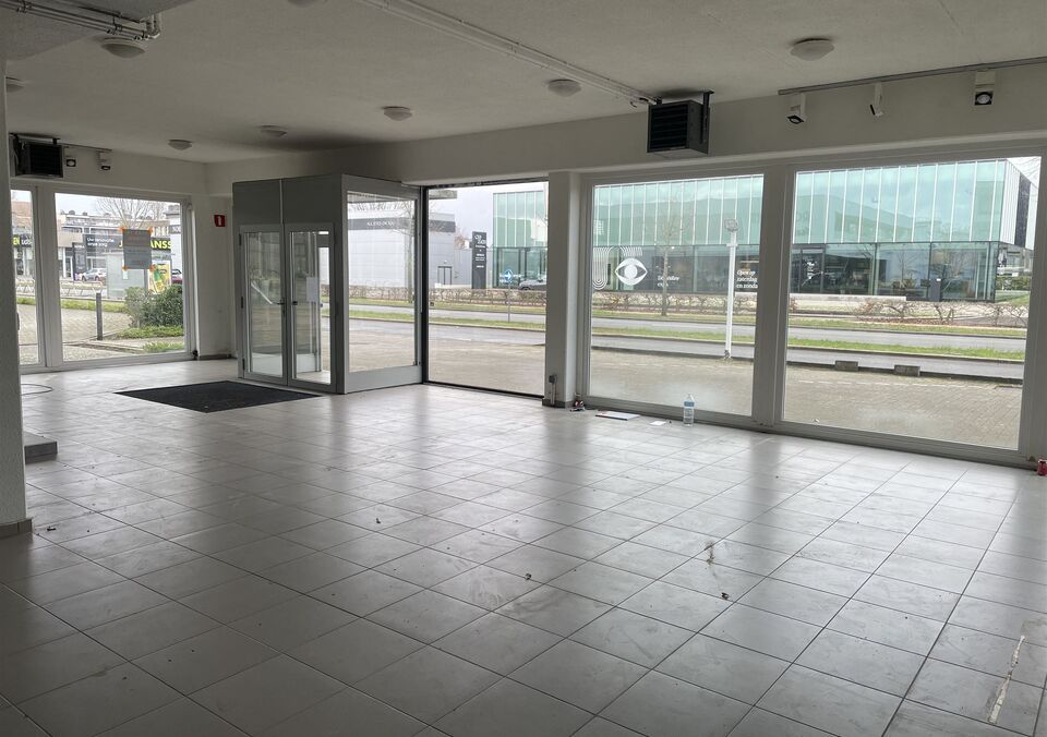 Bedrijfsgebouw te huur in HASSELT