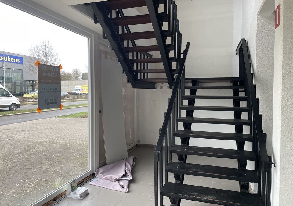 Bedrijfsgebouw te huur in HASSELT
