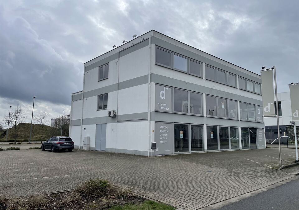 Bedrijfsgebouw te huur in HASSELT