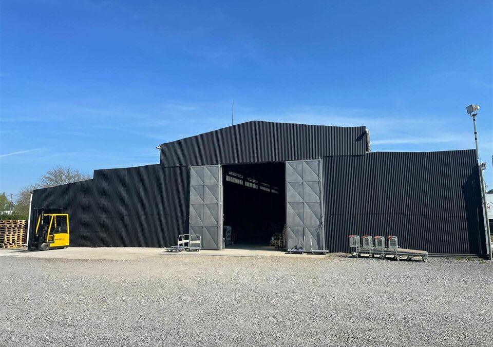 Bedrijfsgebouw te koop in GENK