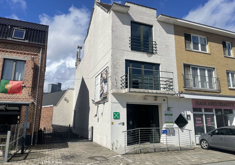 Bedrijfsgebouw te koop in GENK