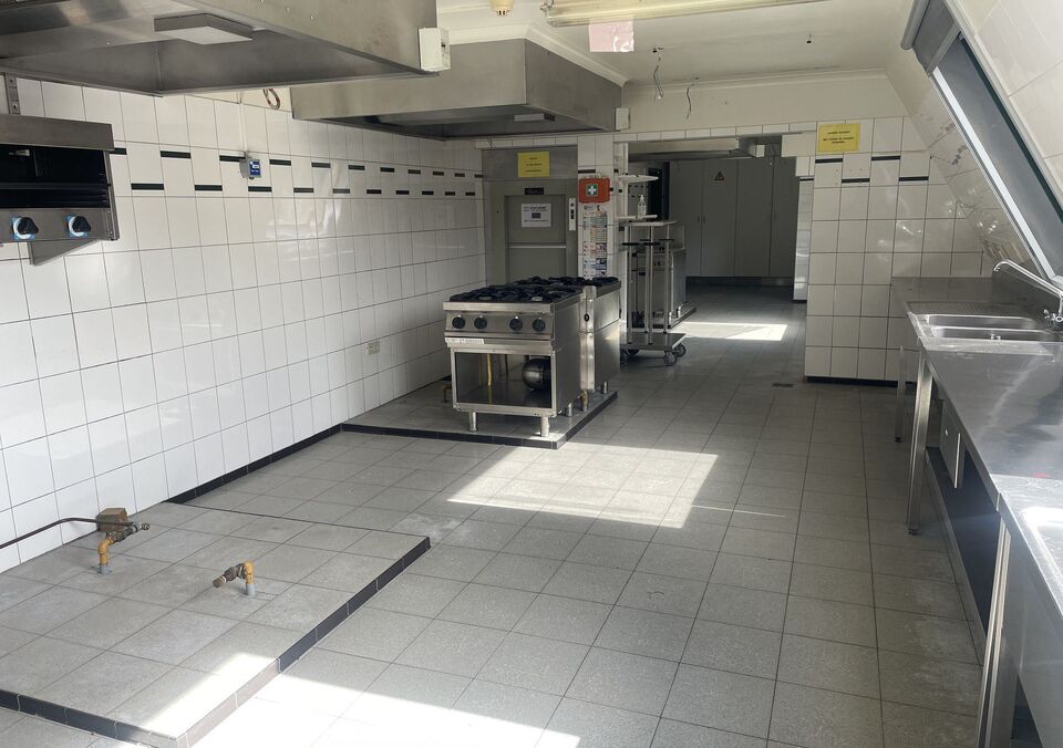 Bedrijfsgebouw te koop in GENK