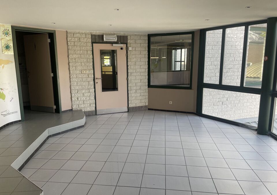 Bedrijfsgebouw te koop in GENK