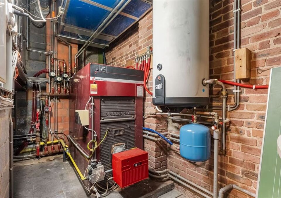 Bedrijfsgebouw te koop in GENK