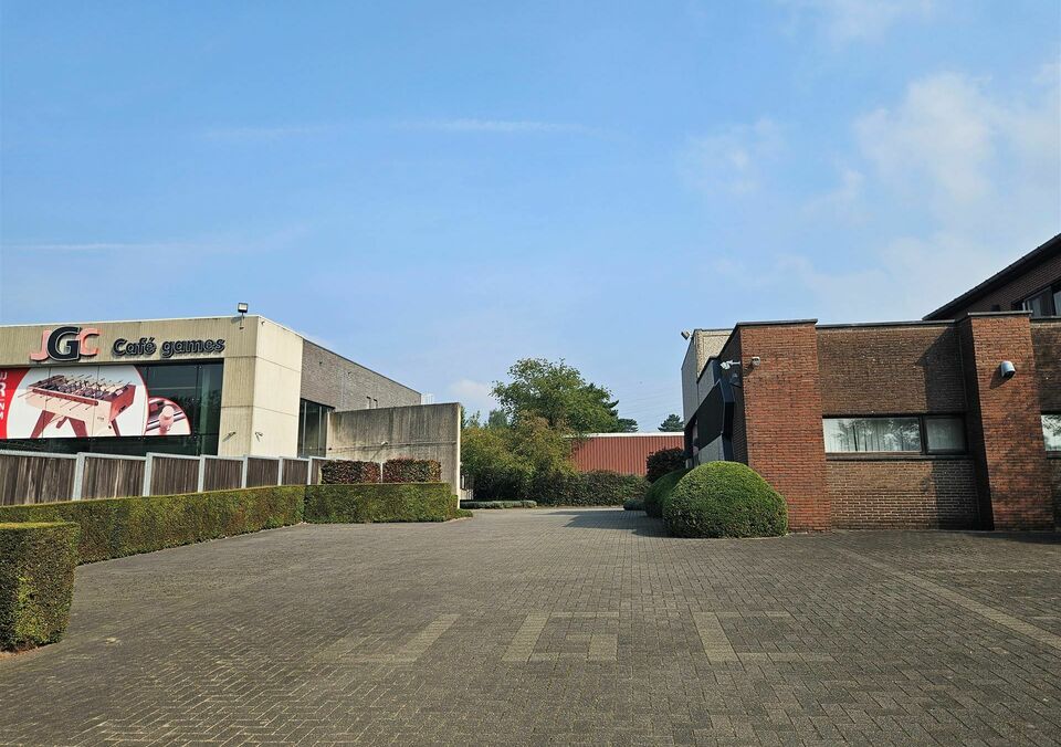 Bedrijfsgebouw te koop in ZUTENDAAL