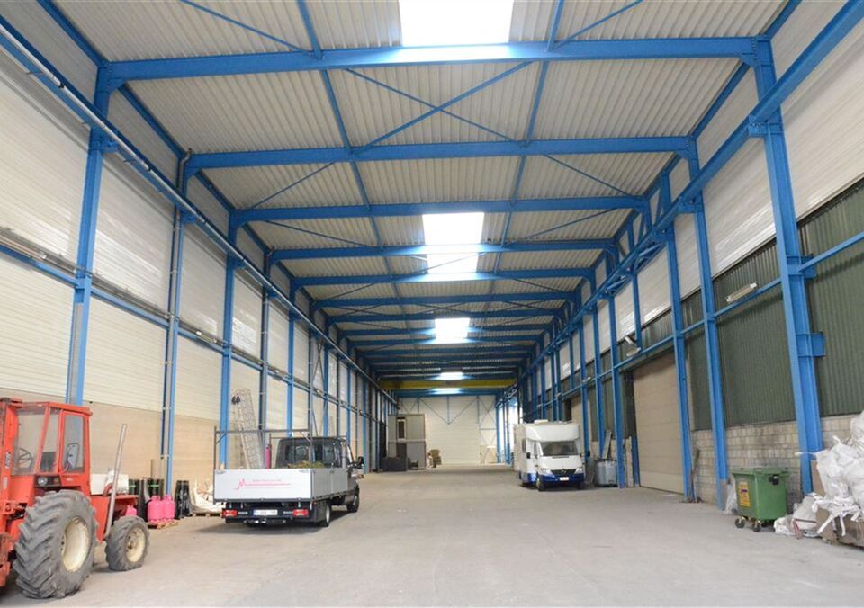 Bedrijfsgebouw te koop in ZUTENDAAL