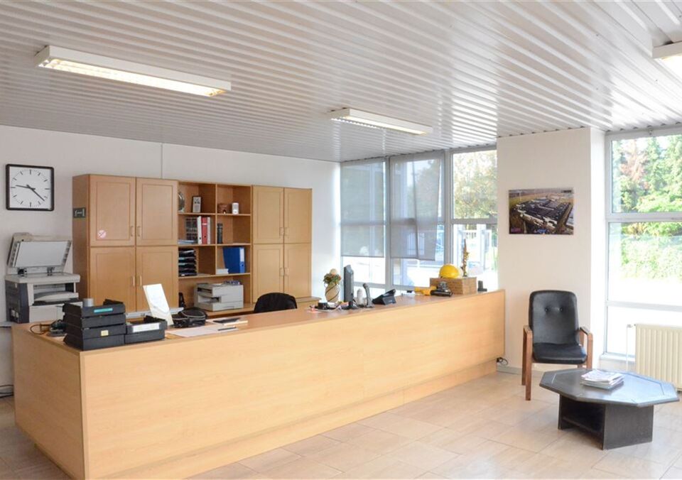 Bedrijfsgebouw te koop in ZUTENDAAL