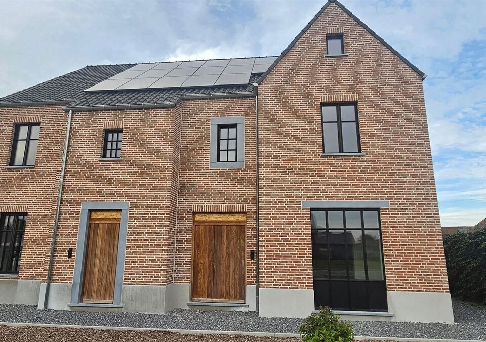 Half open bebouwing te koop in ELLIKOM