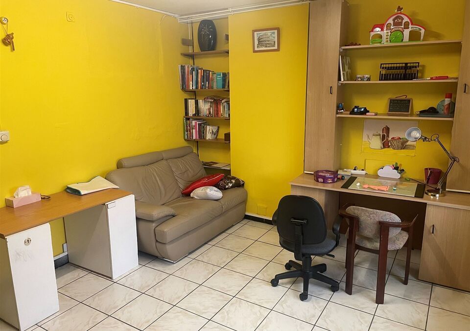 Handelspand met woonst te koop in GENK