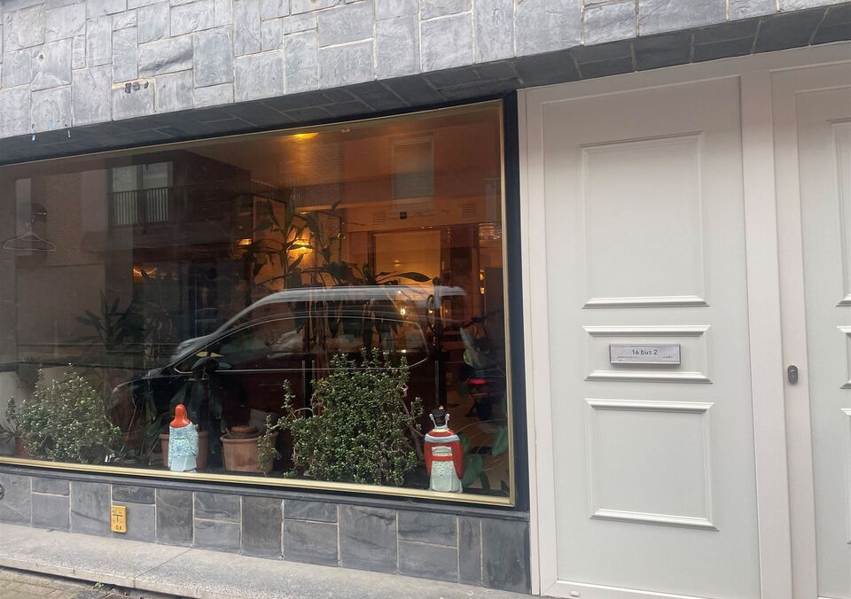 Handelspand met woonst te koop in GENK