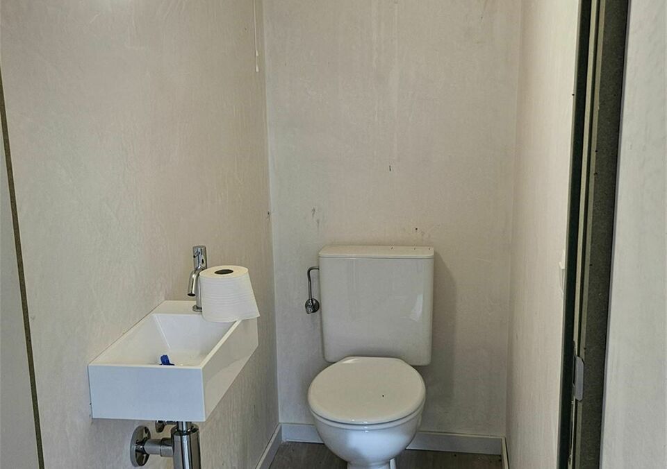 Handelspand met woonst te koop in GENK