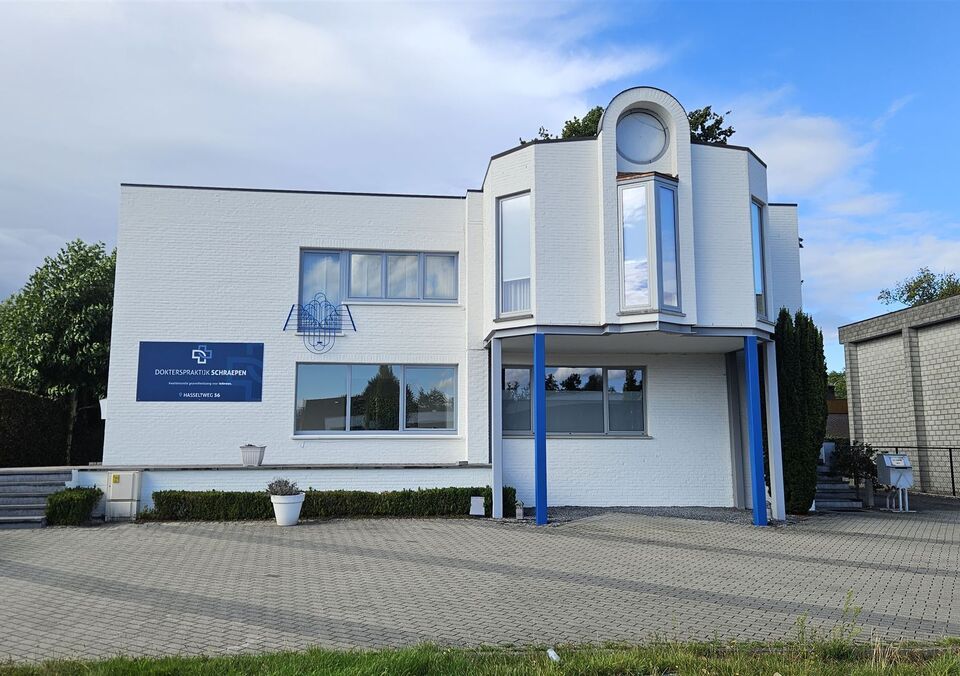 Handelspand met woonst te koop in GENK