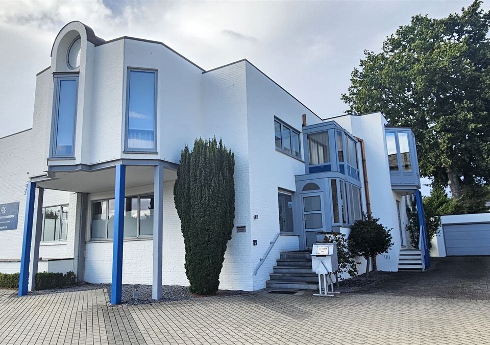 Handelspand met woonst te koop in GENK