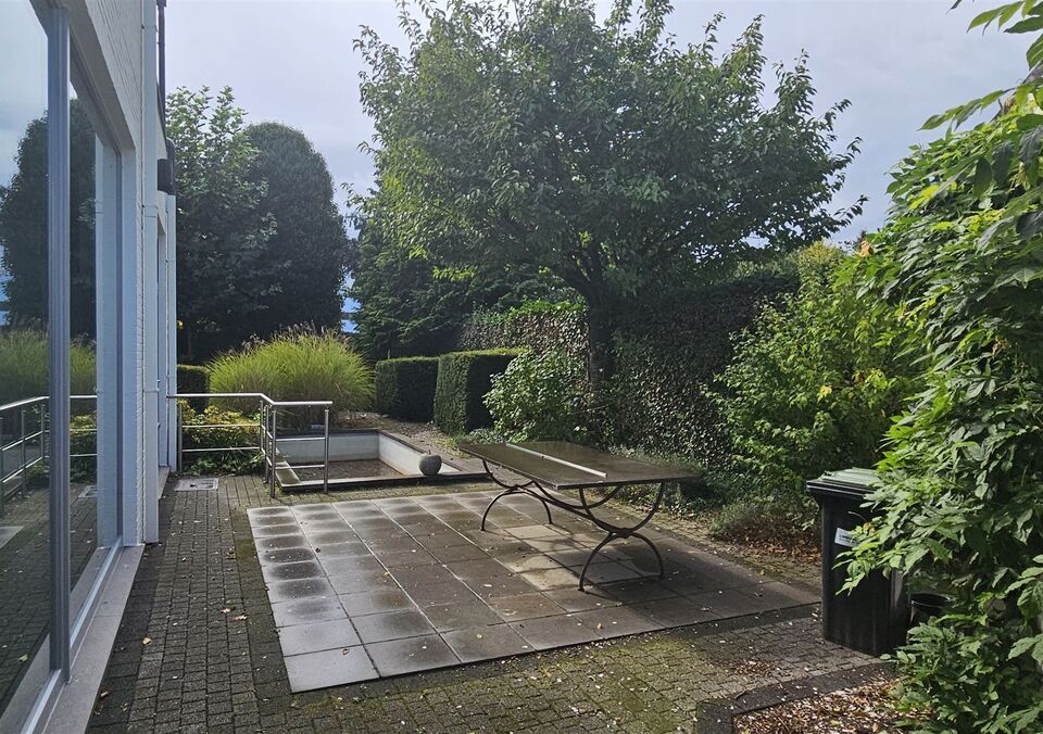 Handelspand met woonst te koop in GENK
