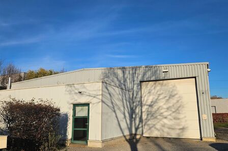 Bedrijfsgebouw te huur in GENK