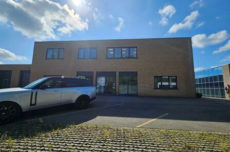 Bedrijfsgebouw te huur in HOUTHALEN