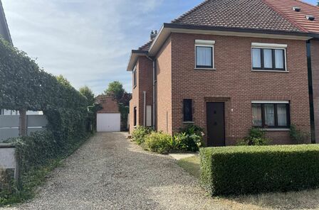 Half open bebouwing te koop in