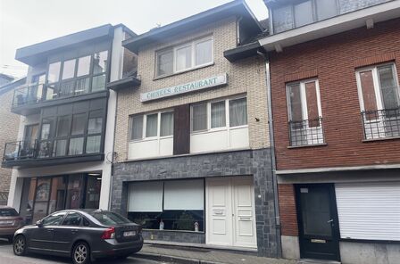 Handelspand met woonst te koop in GENK